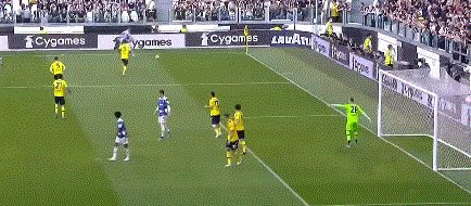 皇冠体育-【意甲】莫拉塔造2红+补时助攻 尤文主场1比1平